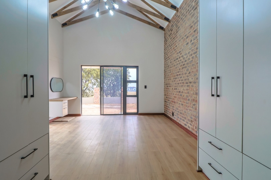 4 Bedroom Property for Sale in Landsmeer Residential Estate North West